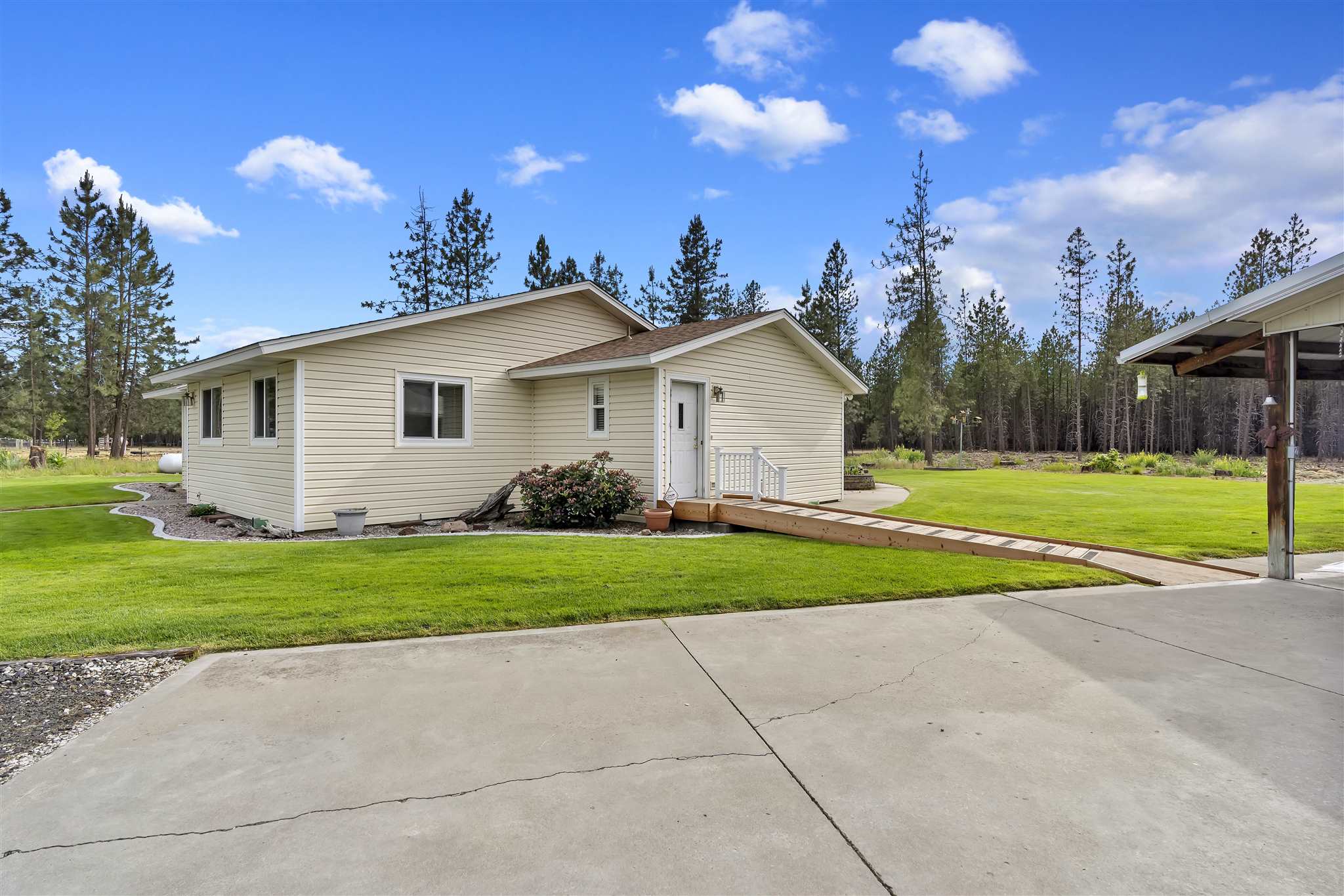 3620 East Woolard Road Colbert, WA 99005 - Photo 9 of 18