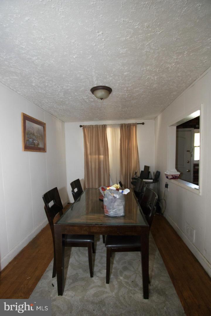4102 Glenhunt Road Baltimore, MD 21229 - Photo 3 of 12 Dining Room