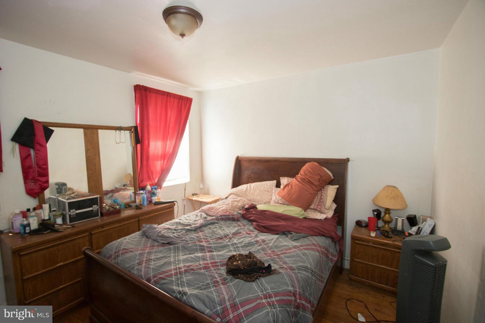 4102 Glenhunt Road Baltimore, MD 21229 - Photo 8 of 12 Bedroom