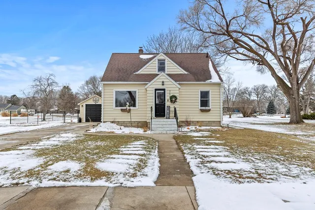 $122,500 | 208 South Brook Avenue, Porter, MN 56280