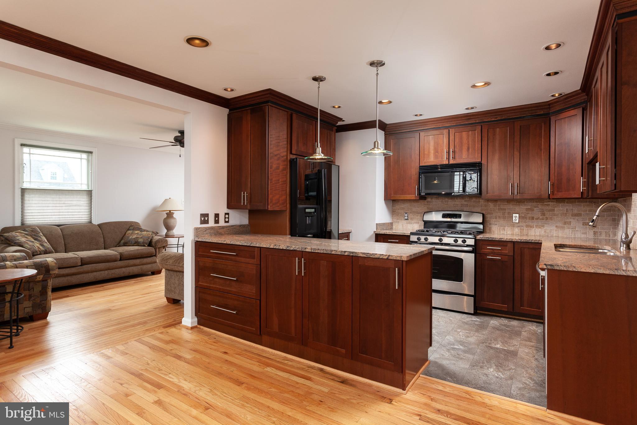 3311 Cornwall Road Baltimore, MD 21222 - Photo 8 of 31 Updated Kitchen