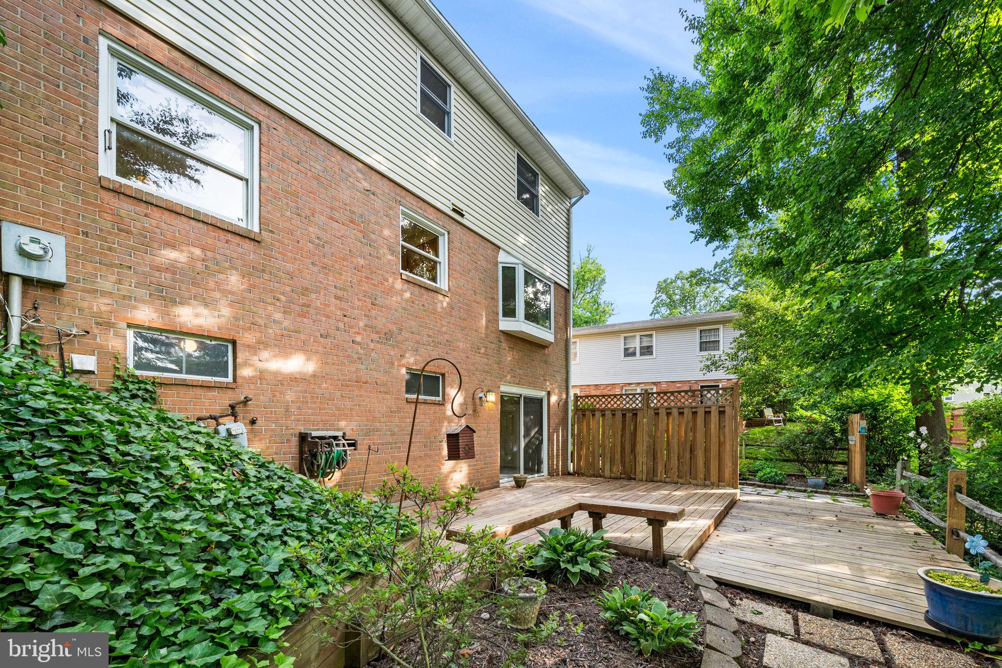 8522 Fairburn Drive Springfield, VA 22152 - Photo 34 of 43