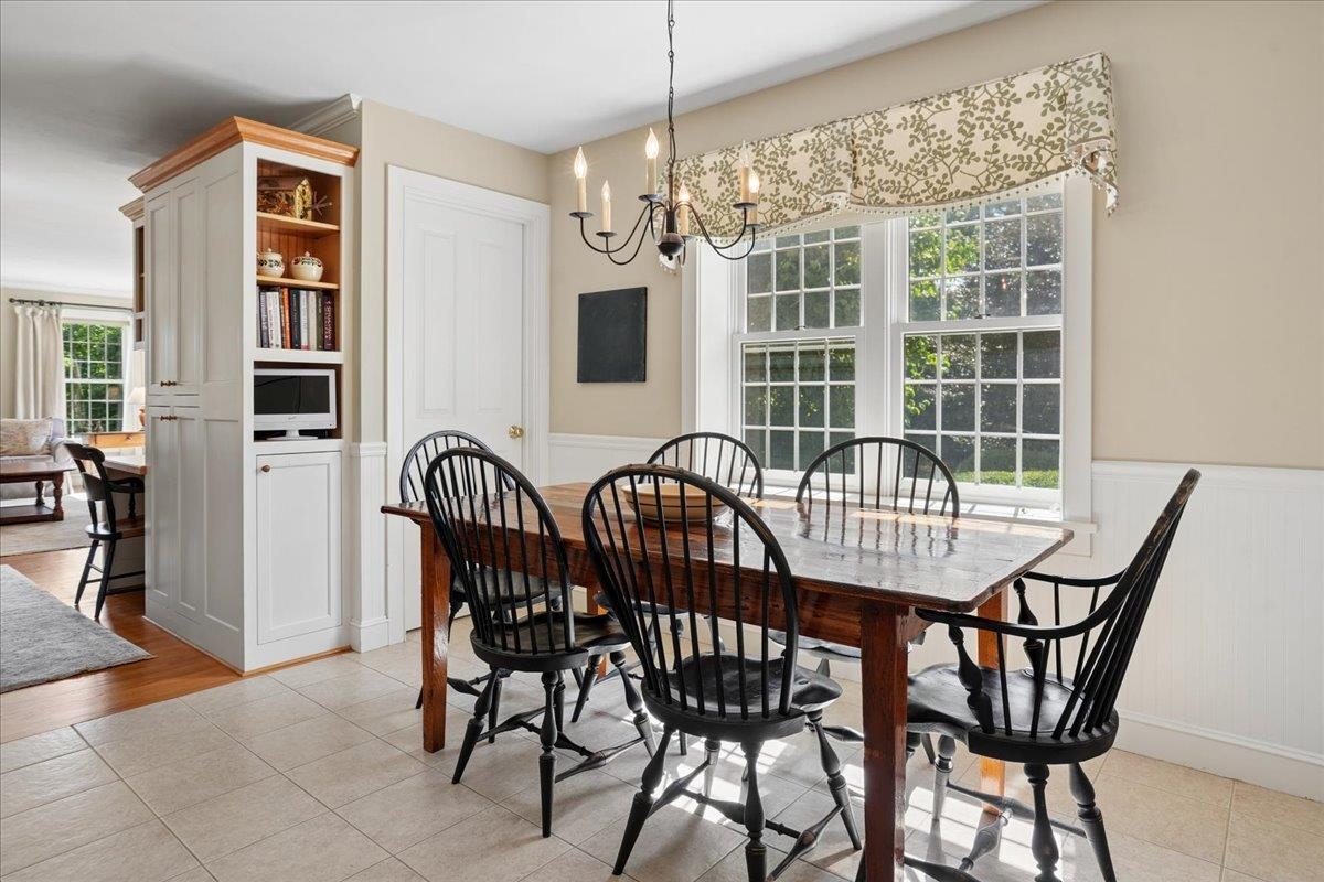 343 North Amherst Road Bedford, NH 03110 - Photo 22 of 57 Gallery Image 22