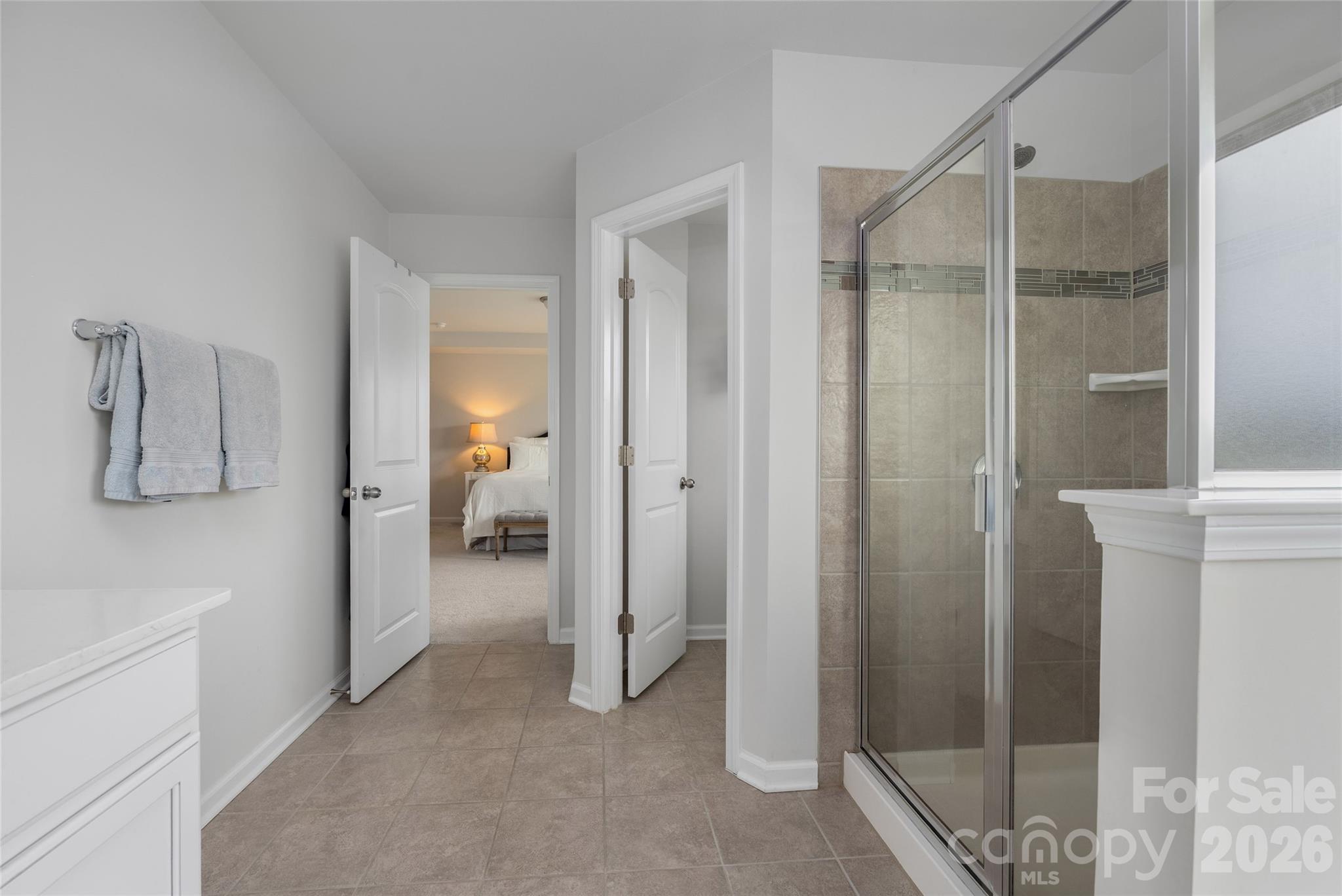 17219 Shearer Road Davidson, NC 28036 - Photo 20 of 34 a view of livingroom with bathroom