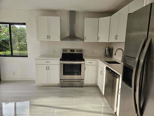 $2,500 | 5246 Fountains Drive South, Lake Worth, FL 33467