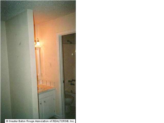 5224 Stumberg Lane Baton Rouge, LA 70816 - Photo 4 of 6