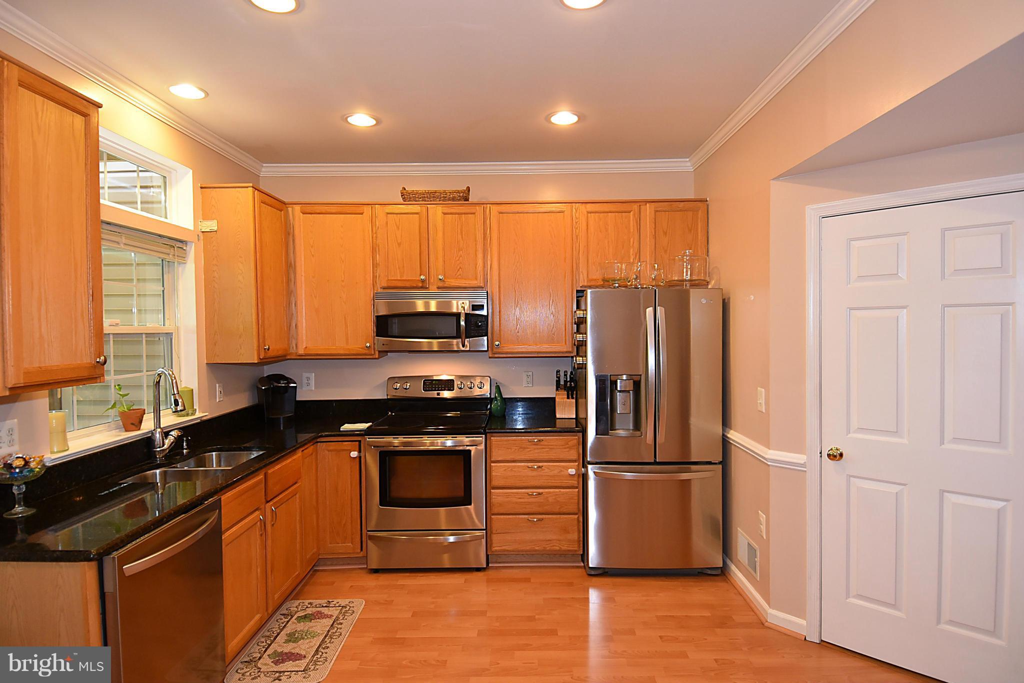 4234 Wheeled Caisson Square Fairfax, VA 22033 - Photo 7 of 30 Kitchen