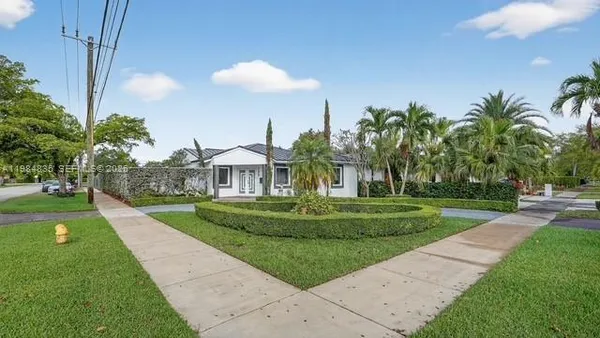 $1,099,000 | 588 Mokena Drive, Miami Springs, FL 33166