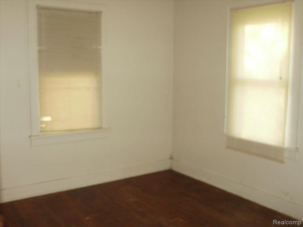 1160 Belsay Road Burton, MI 48509 - Photo 7 of 9 1160S.Belsay010