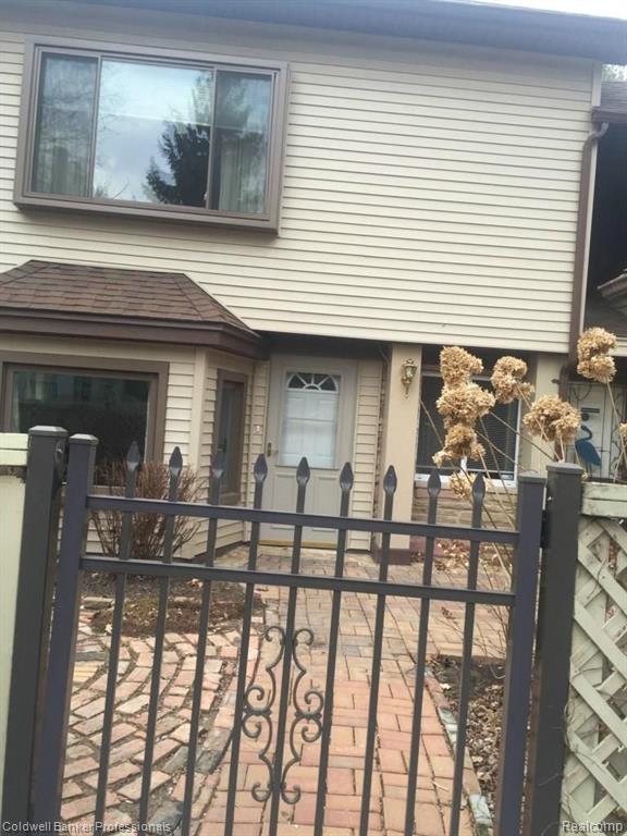 4290 Calkins Road Flint, MI 48532 - Photo 6 of 31