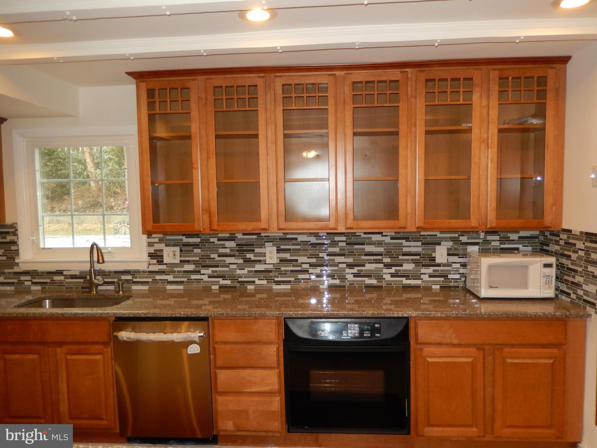6325 Rockhurst Road Bethesda, MD 20817 - Photo 12 of 30 Kitchen at Entry / 1st Level
