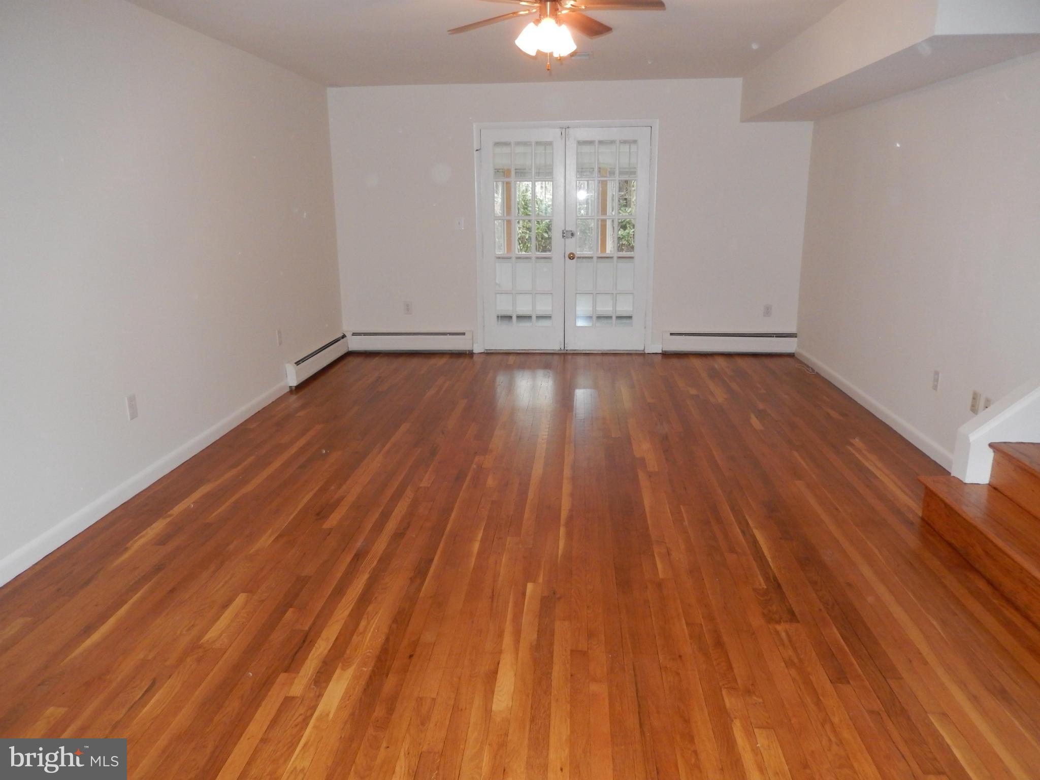 6325 Rockhurst Road Bethesda, MD 20817 - Photo 16 of 30 Living Room at 2nd Level