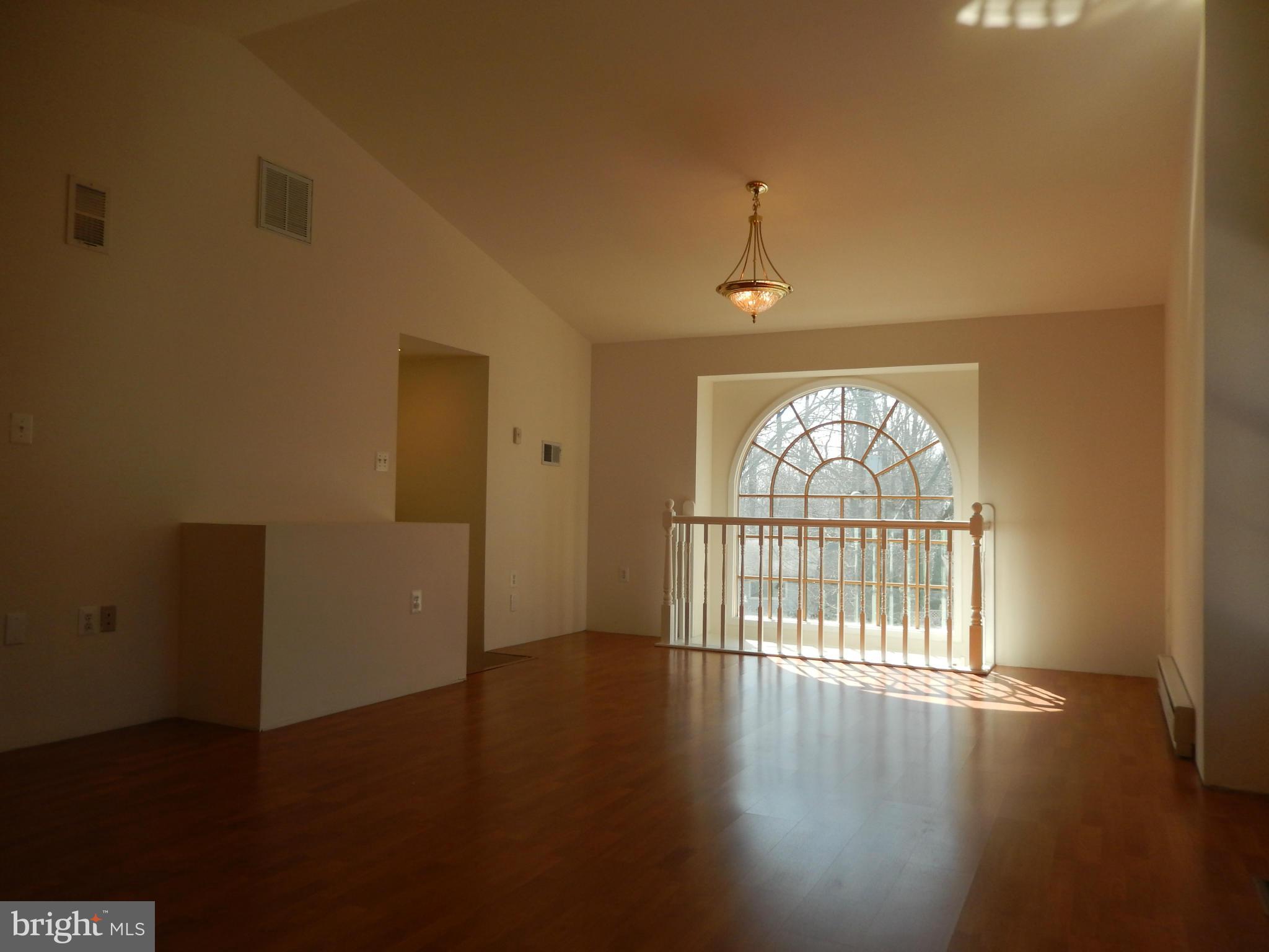 6325 Rockhurst Road Bethesda, MD 20817 - Photo 22 of 30 2nd Master Bedroom at 4th Level