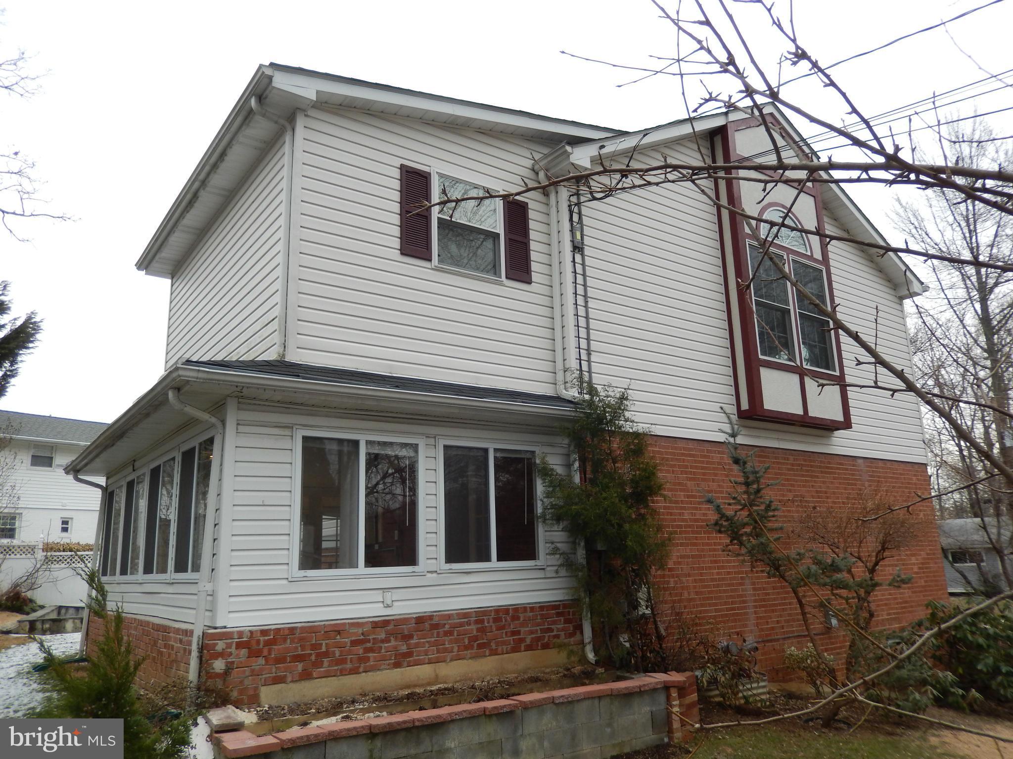 6325 Rockhurst Road Bethesda, MD 20817 - Photo 5 of 30 Exterior Rear / Front Right Side