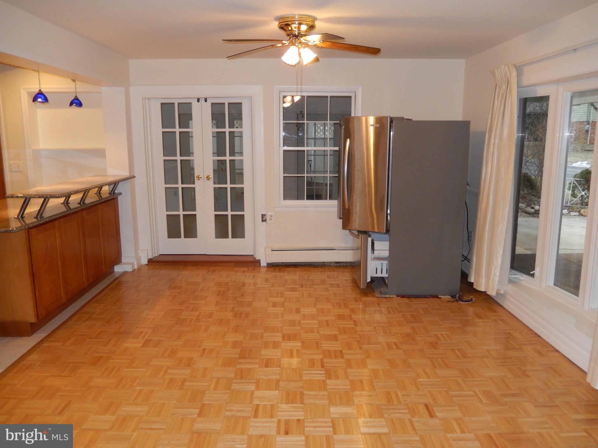 6325 Rockhurst Road Bethesda, MD 20817 - Photo 10 of 30 Dining Room at Entry / 1st Level