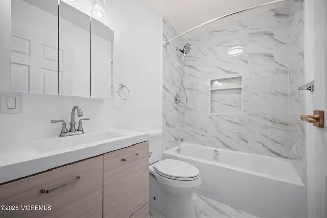 $185,000 | 139 B Farrington Court, Unit B, Lakewood, NJ 08701