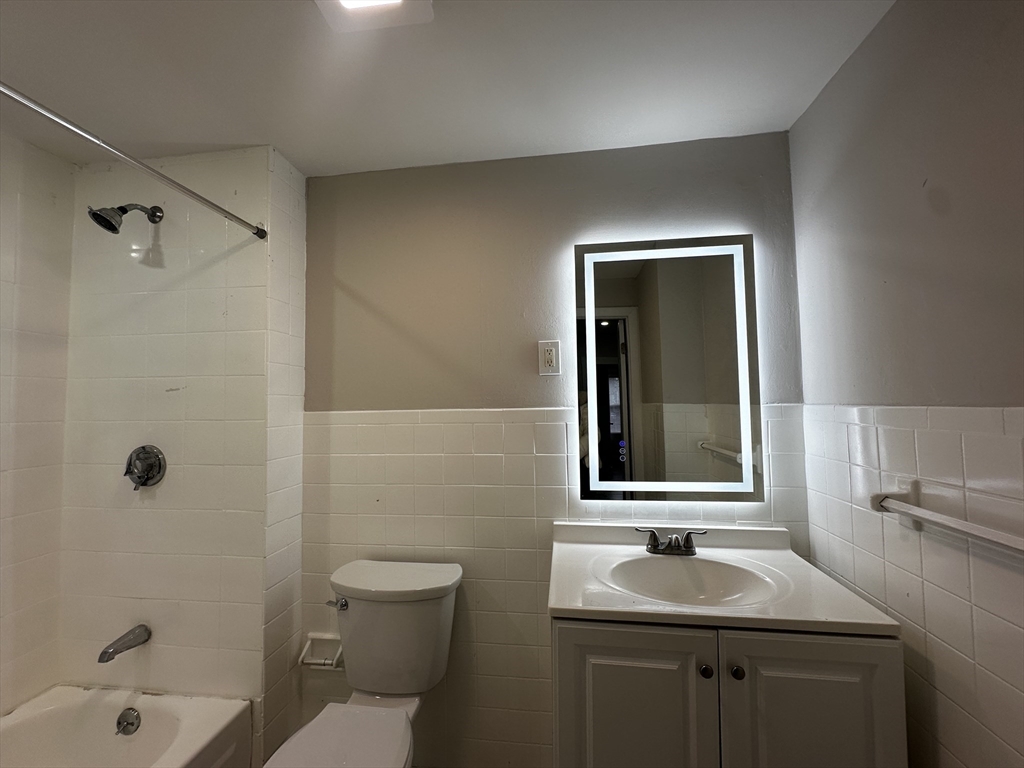 22 Howell Street, Unit 2 Boston, MA 02125 - Photo 7 of 7