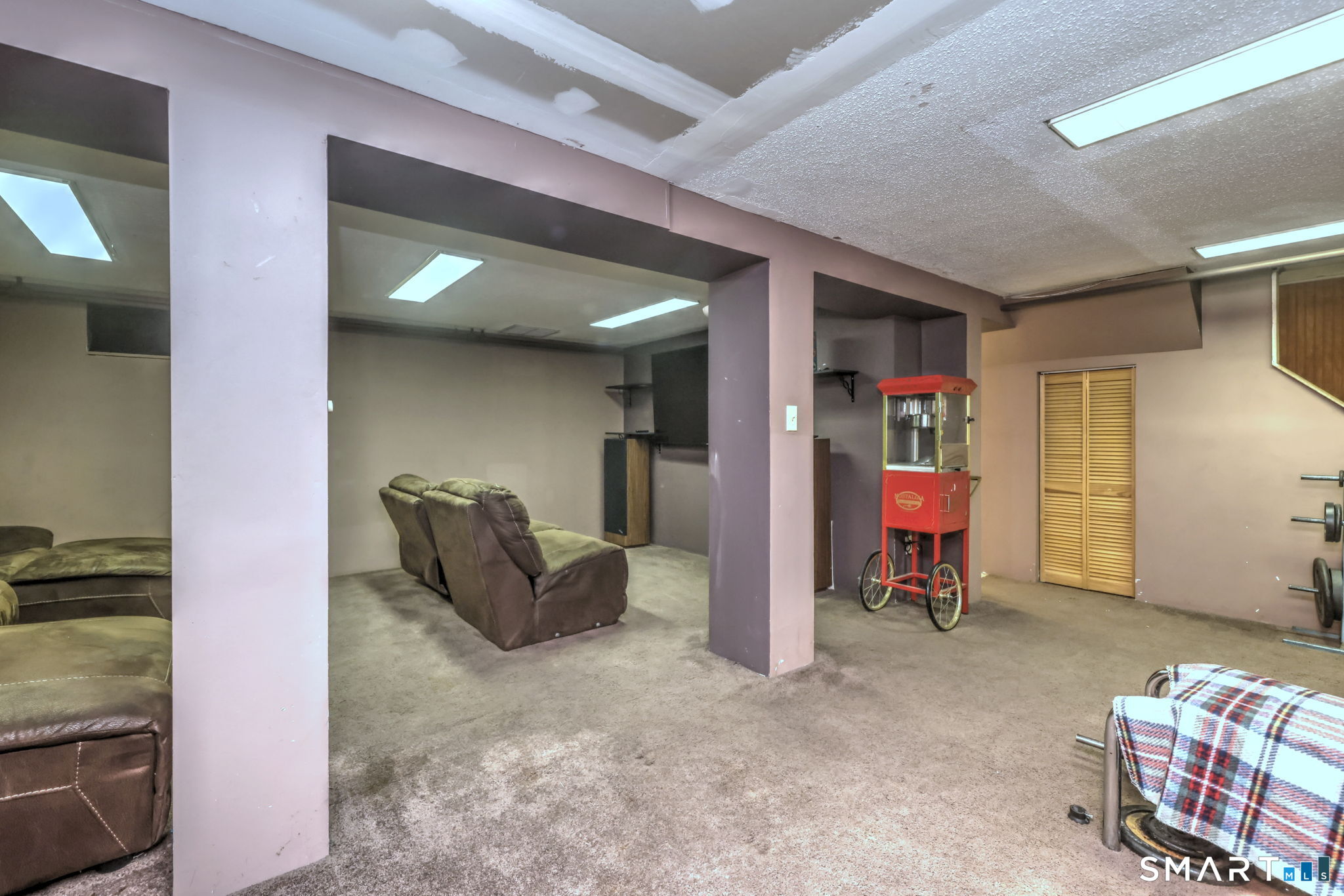 60 Rochford Avenue Hamden, CT 06514 - Photo 34 of 40