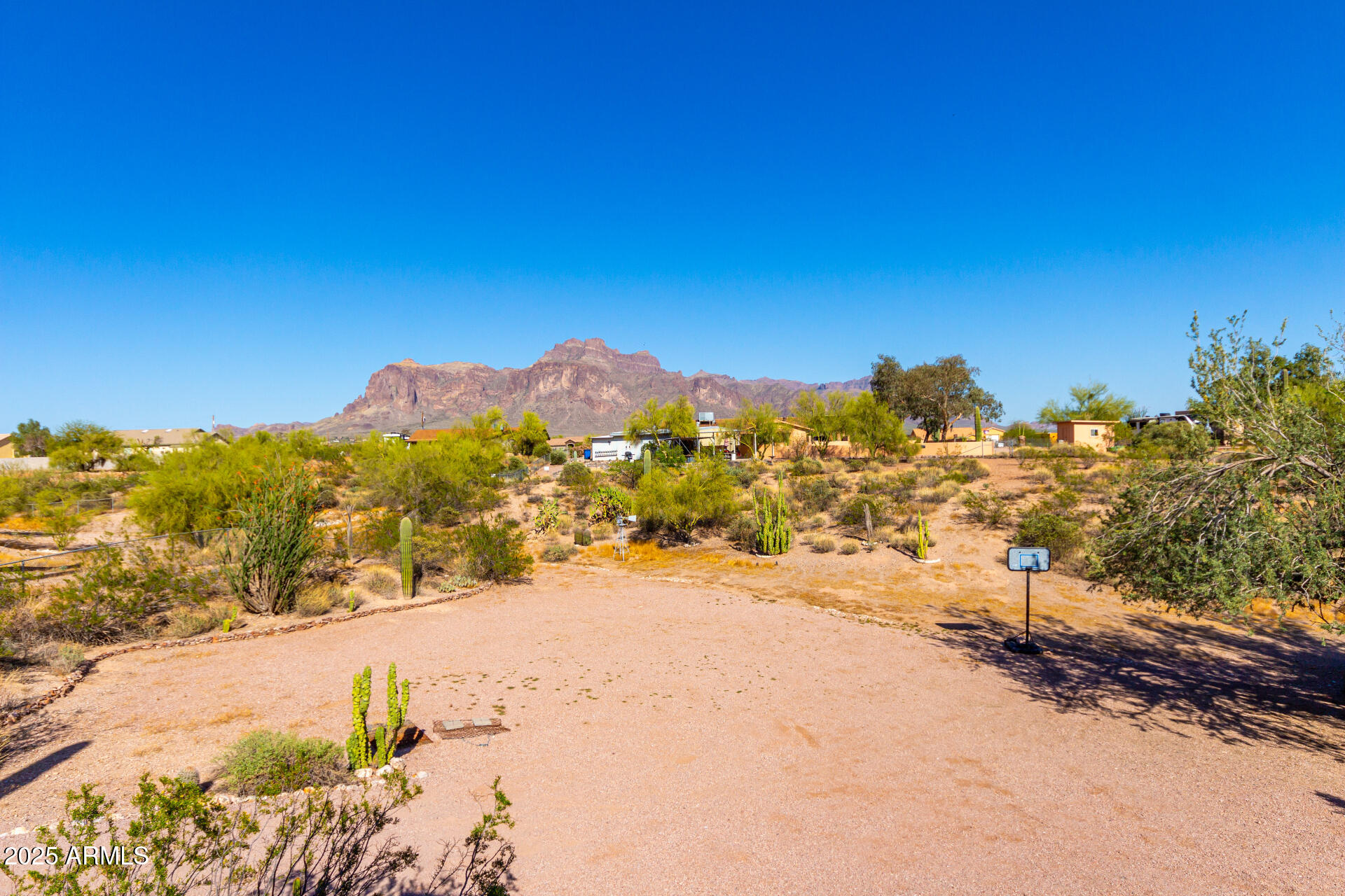 1431 North Cortez Road Apache Junction, AZ 85119 - Photo 3 of 51 Superstition View