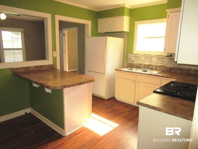 2850 Emogene Street Mobile, AL 36606 - Photo 2 of 13