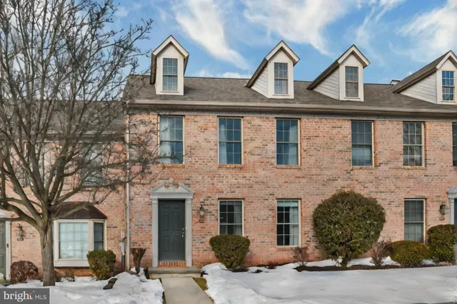 $250,000 | 305 Saddle Ridge Court, Harrisburg, PA 17110