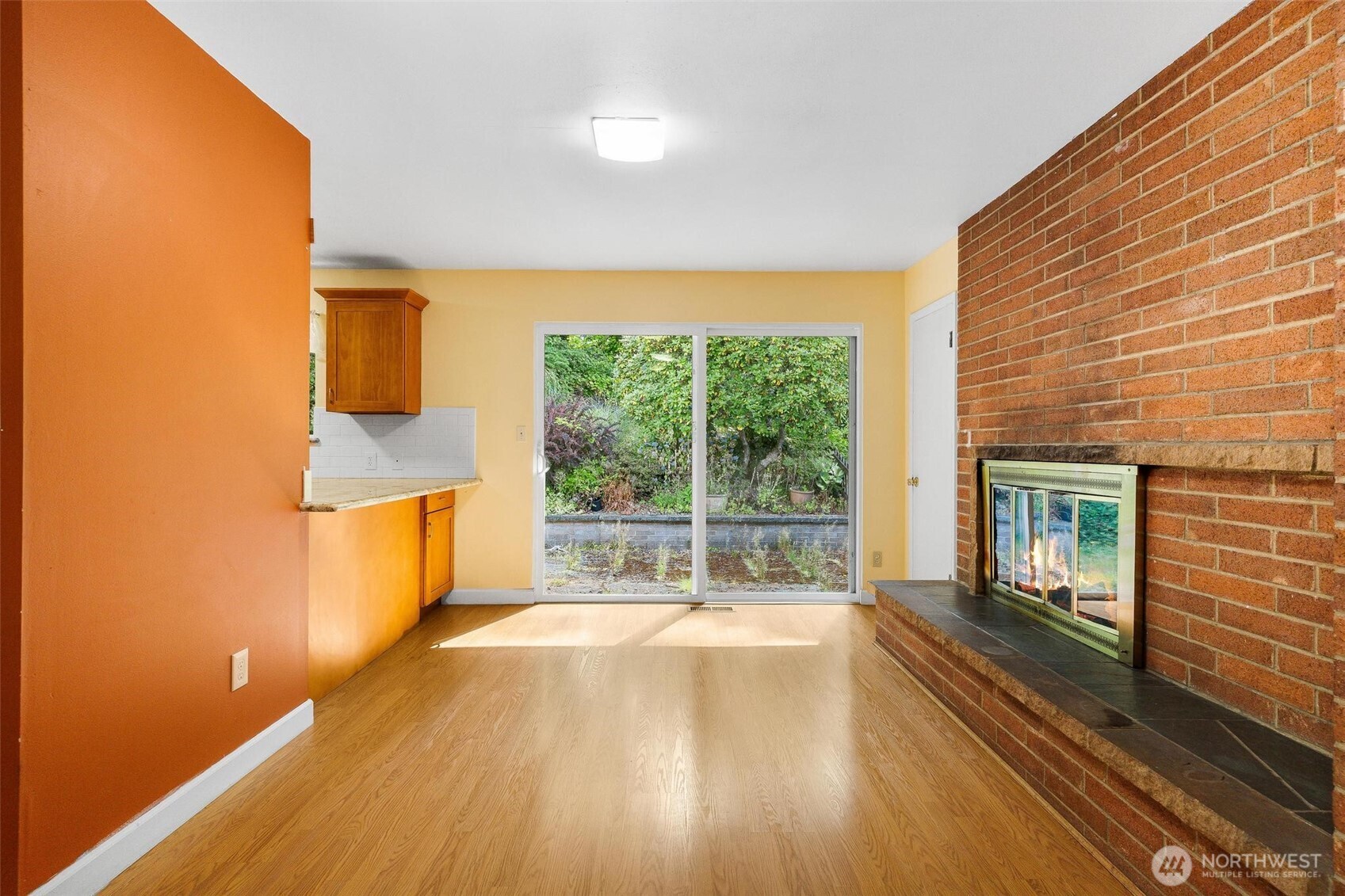 19040 103rd Avenue Northeast Bothell, WA 98011 - Photo 18 of 29 Gallery Image 18