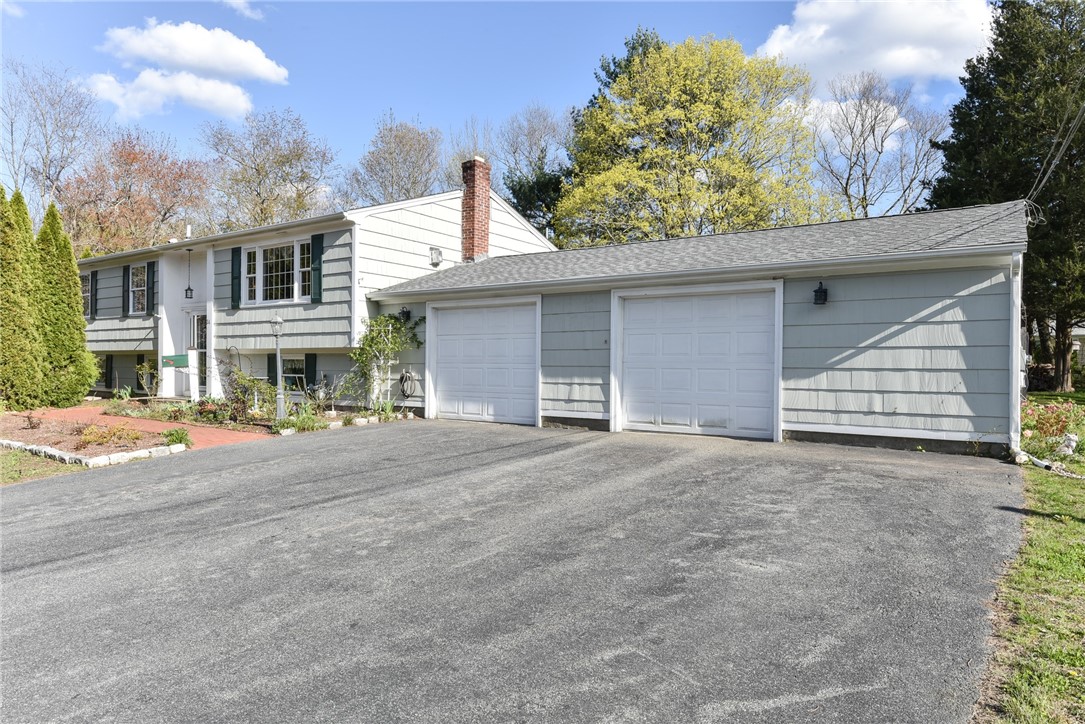 34 Colonial Road North Kingstown, RI 02852 - Photo 3 of 40 Over-sized two car garage