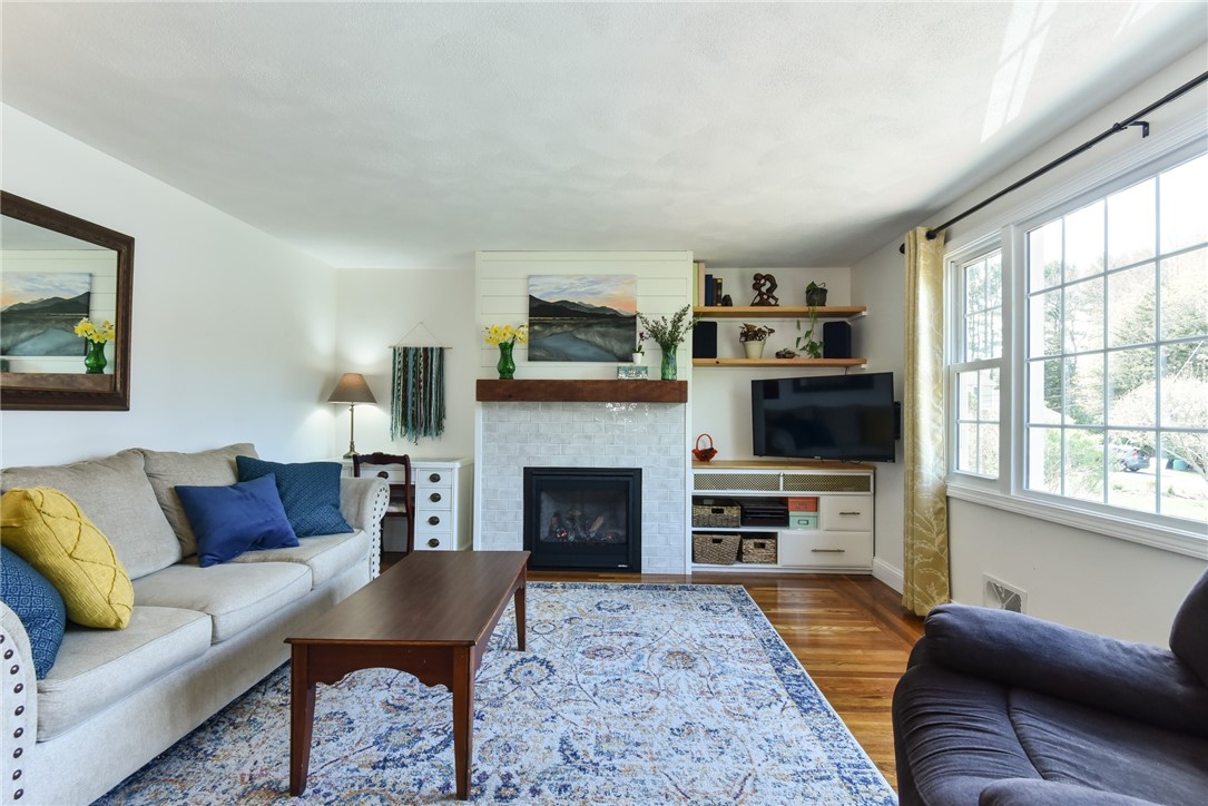 34 Colonial Road North Kingstown, RI 02852 - Photo 6 of 40 Gas Fireplace recently added to the First floor living room