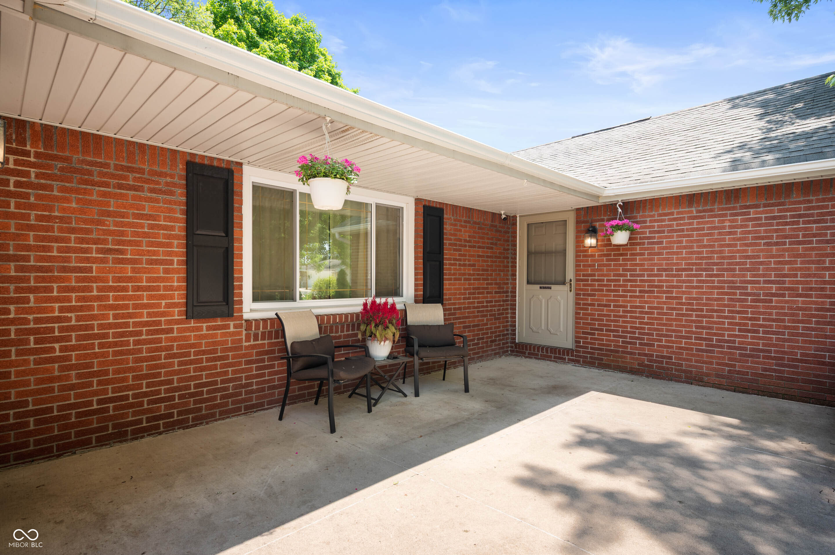 106 North Jamalee Way Pendleton, IN 46064 - Photo 3 of 23