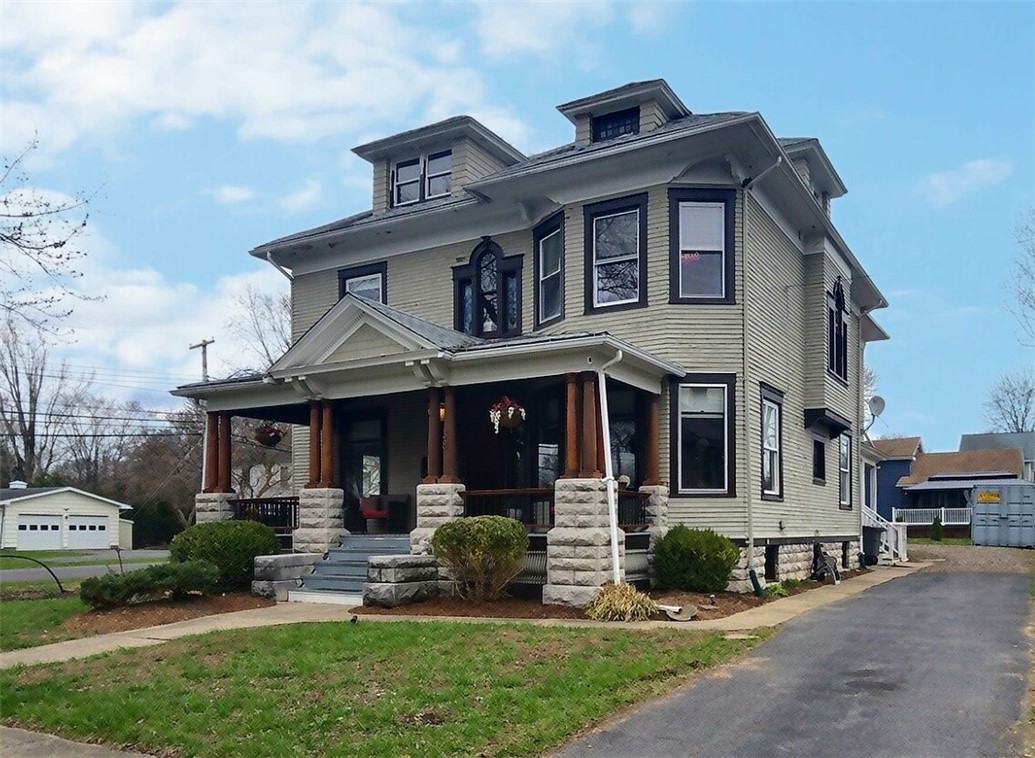 38 Center Street Waterloo, NY 13165 - Photo 1 of 37