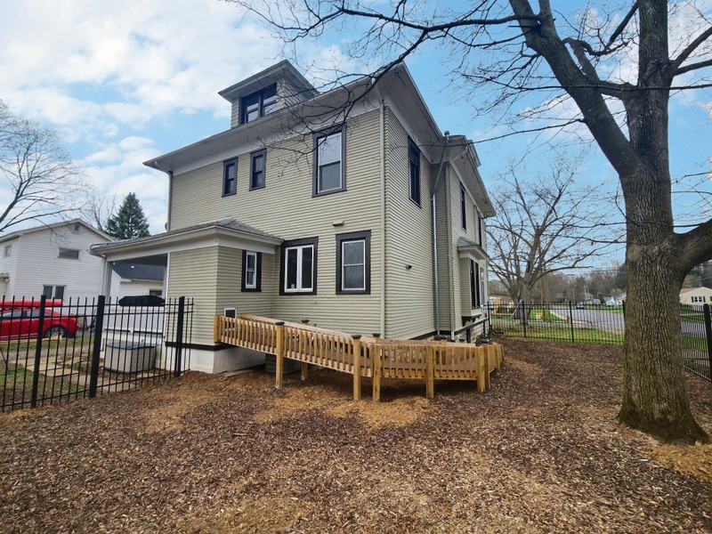 38 Center Street Waterloo, NY 13165 - Photo 4 of 37