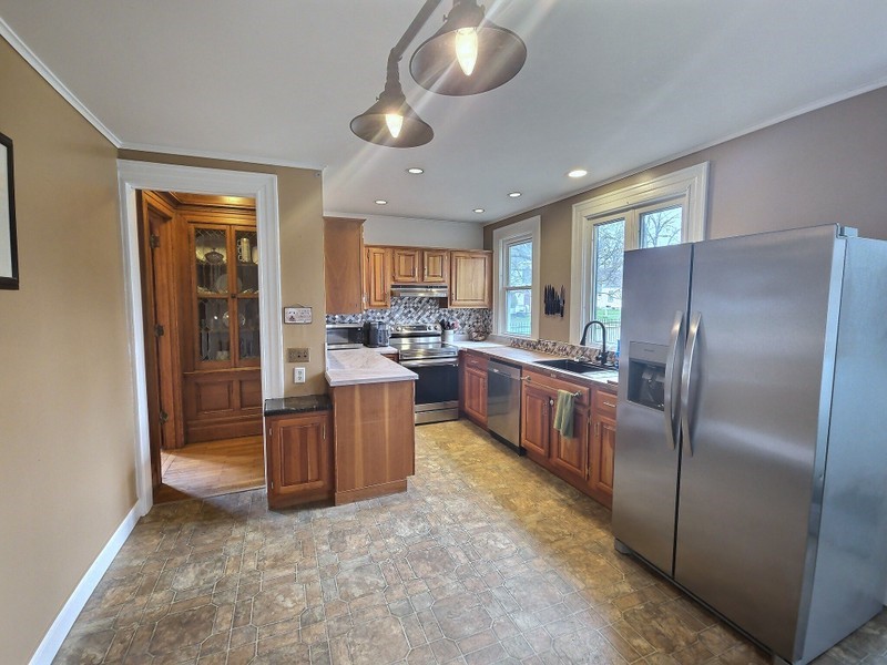 38 Center Street Waterloo, NY 13165 - Photo 7 of 37