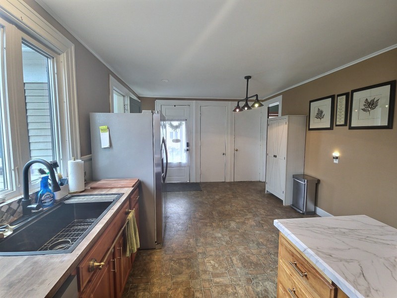 38 Center Street Waterloo, NY 13165 - Photo 9 of 37