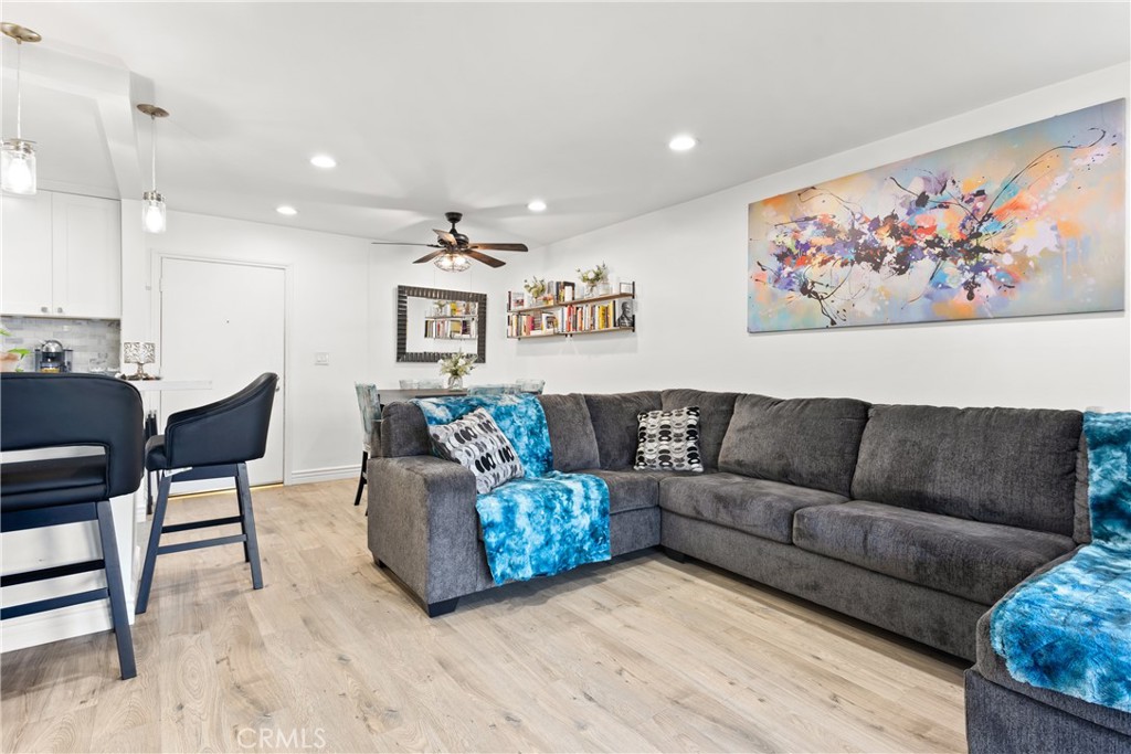 7740 Redlands Street Playa del Rey, CA 90293 - Photo 6 of 14