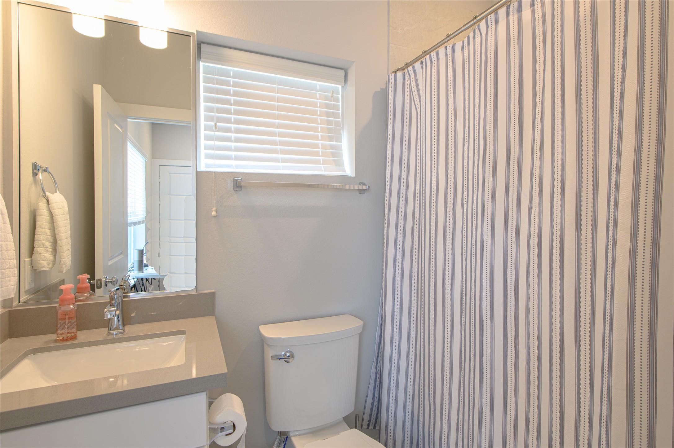 1274 North Post Oak Road, Unit B Houston, TX 77055 - Photo 12 of 22