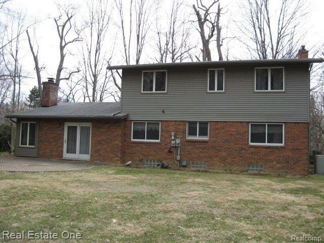 36650 Howard Road Farmington, MI 48331 - Photo 24 of 25 back of home