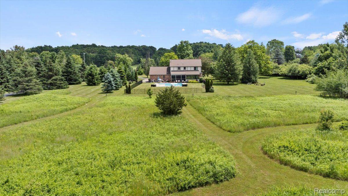 8597 Sashabaw Road Clarkston, MI 48348 - Photo 53 of 61 Gallery Image 53