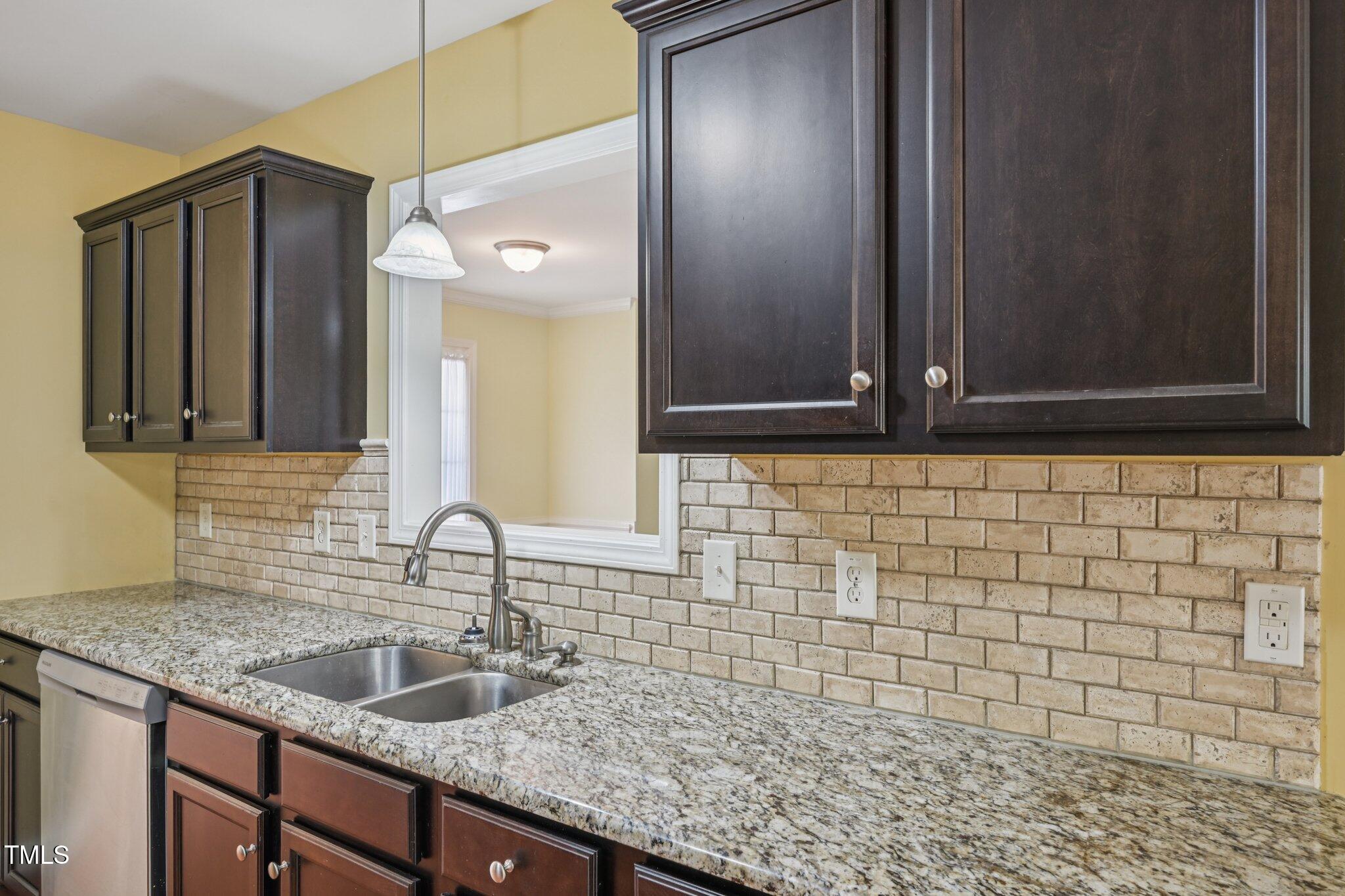 33 Bluestone Drive Smithfield, NC 27577 - Photo 13 of 49 13-web-or-mls-Bluestone Dr-1106-013