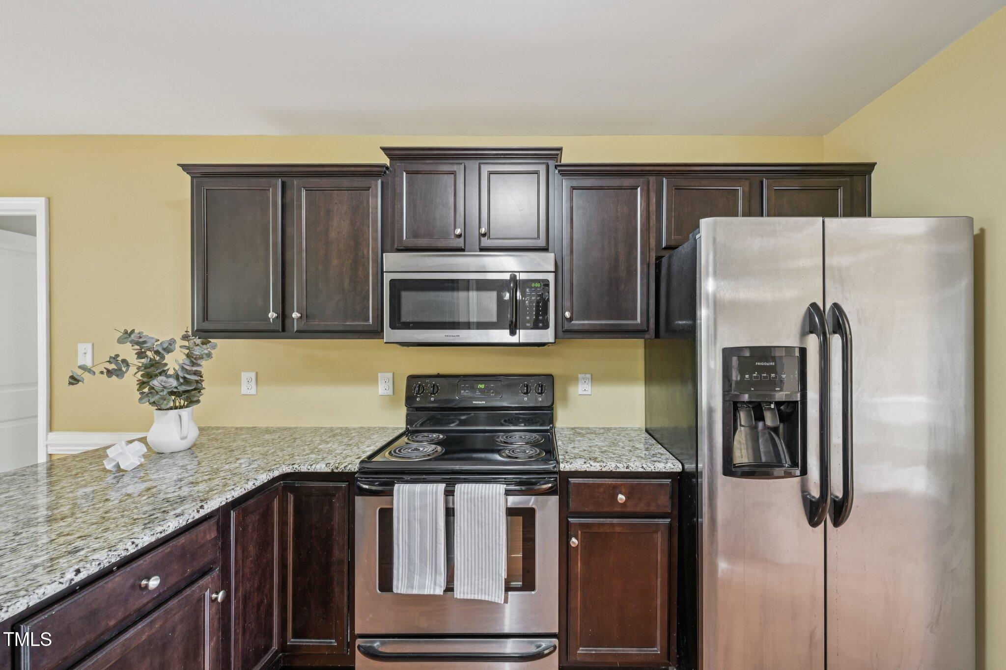 33 Bluestone Drive Smithfield, NC 27577 - Photo 14 of 49 14-web-or-mls-Bluestone Dr-1106-014