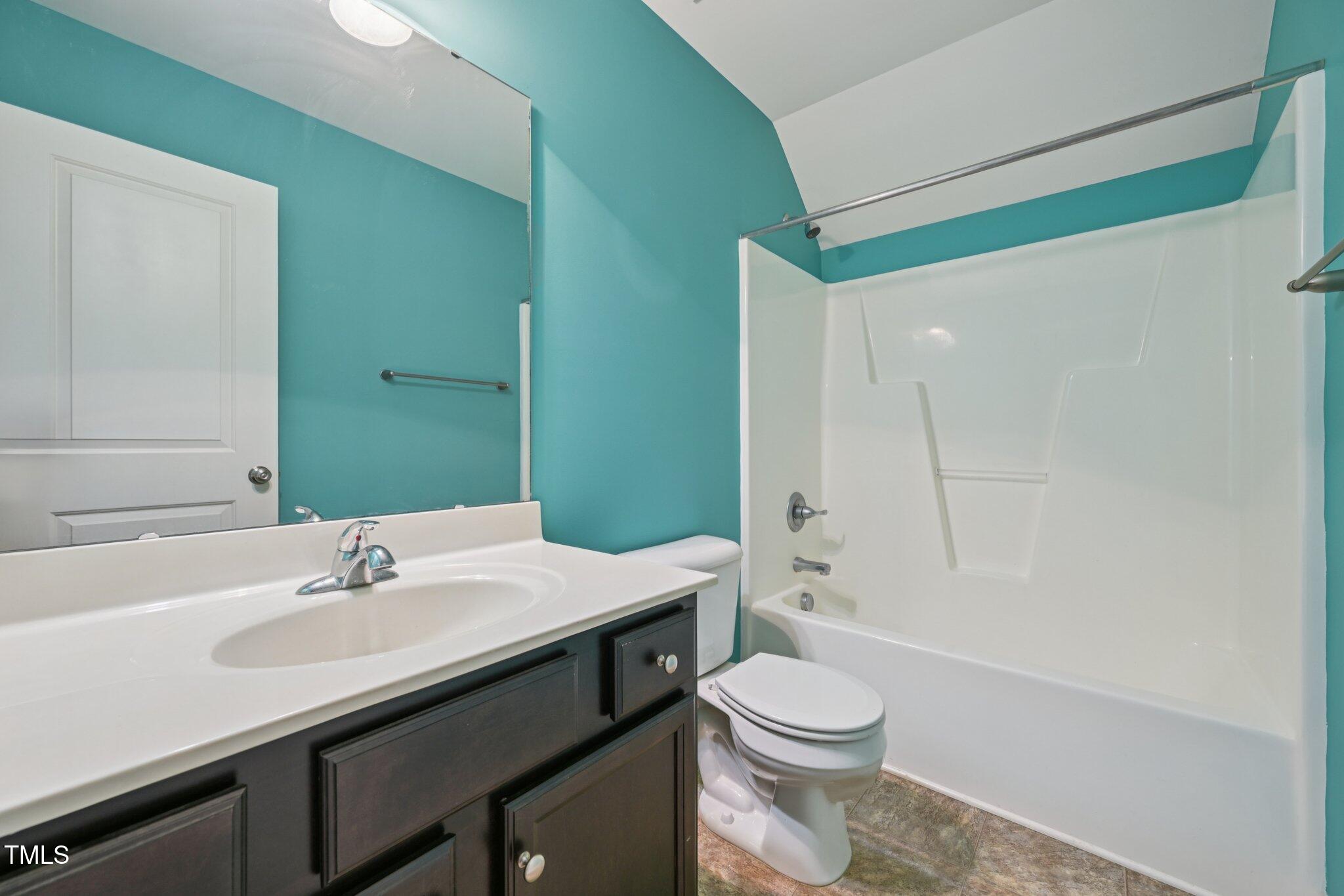 33 Bluestone Drive Smithfield, NC 27577 - Photo 21 of 49 21-web-or-mls-Bluestone Dr-1106-021