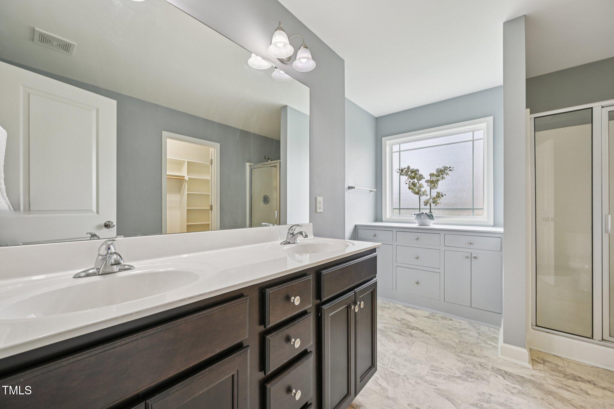 33 Bluestone Drive Smithfield, NC 27577 - Photo 30 of 49 30-web-or-mls-Bluestone Dr-1106-030