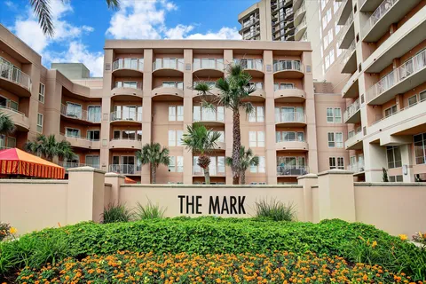 $172,000 | 3505 Sage Road, Unit 1104, Houston, TX 77056
