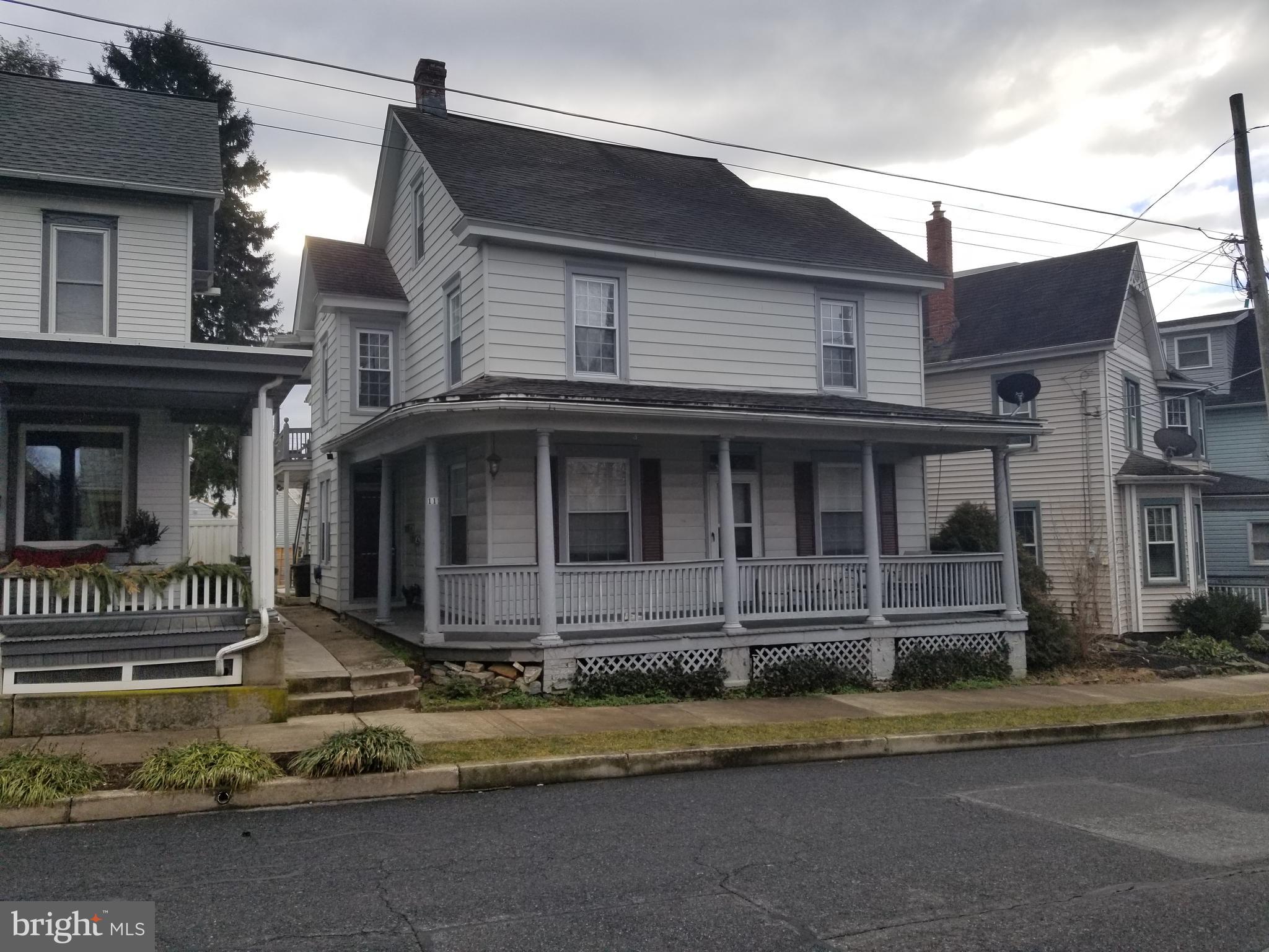 111 North Cedar Street Lititz, PA 17543 - Photo 2 of 8 111 N Cedar St