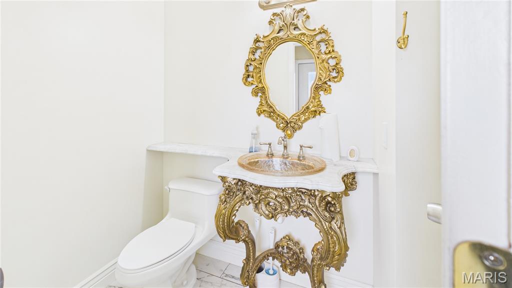 170 Country View Road Highlandville, MO 65669 - Photo 16 of 43