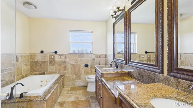 $549,000 | 170 Country View Road, Highlandville, MO 65669