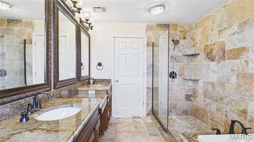 170 Country View Road Highlandville, MO 65669 - Photo 26 of 43