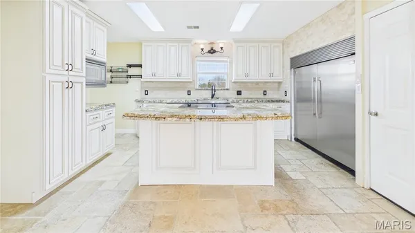 $524,900 | 170 Country View Road, Highlandville, MO 65669