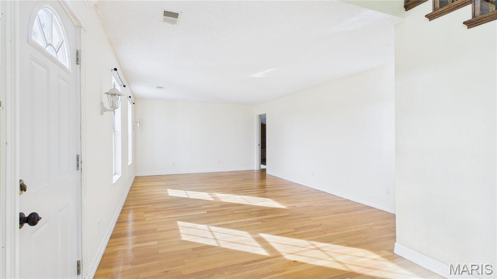 170 Country View Road Highlandville, MO 65669 - Photo 8 of 43