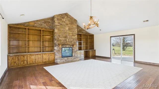 $549,000 | 170 Country View Road, Highlandville, MO 65669