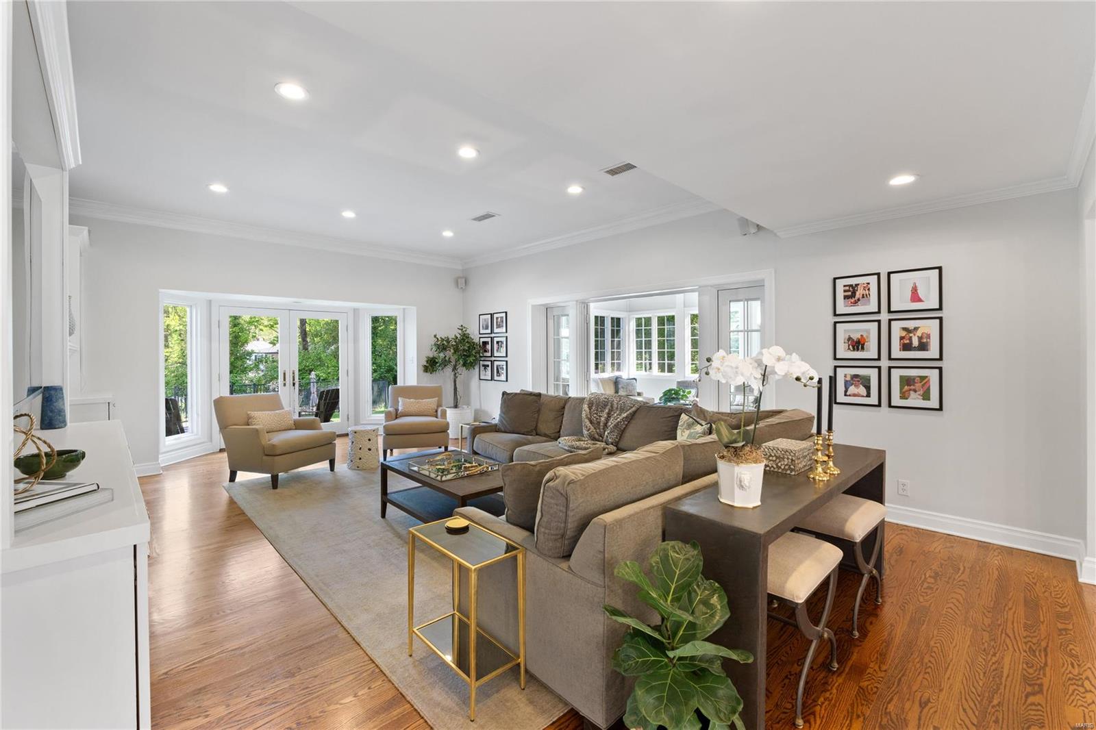 27 Log Cabin Drive Ladue, MO 63124 - Photo 15 of 49